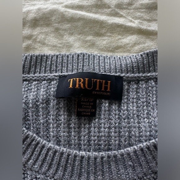 Grey Sweater Vest - Picture 2 of 3